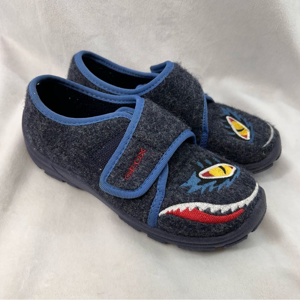 Geox size eu 29 us 11 - 12 wool Kids Navy Shark/ monster eye Slippers